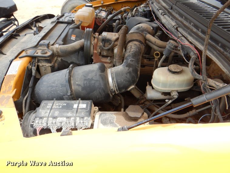 image for item IQ9286 2004 Ford F550  dump flatbed truck