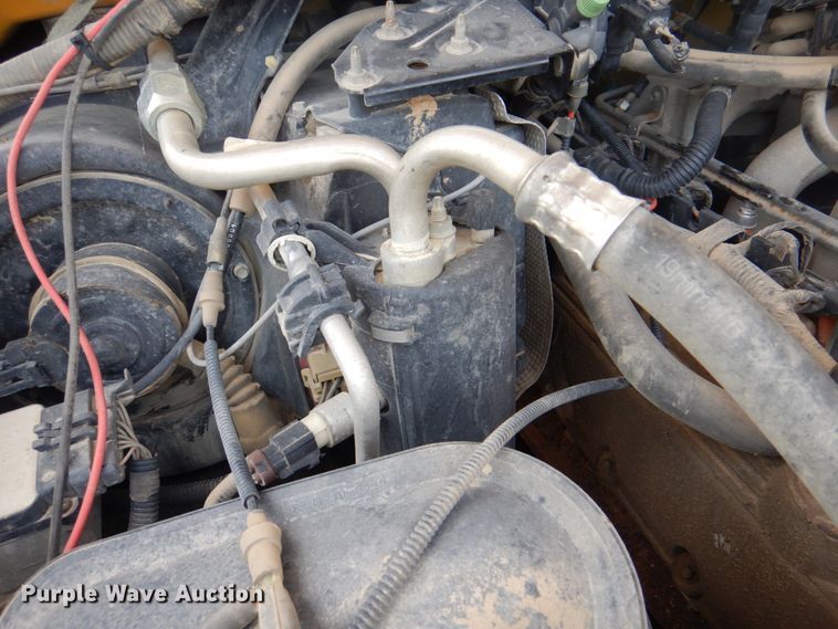 image for item IQ9286 2004 Ford F550  dump flatbed truck