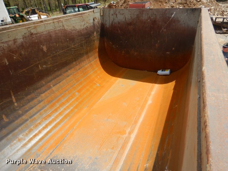 image for item IQ9287 2012 Freightliner Coronado SD  dump truck