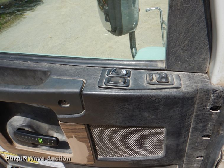 image for item IQ9287 2012 Freightliner Coronado SD  dump truck