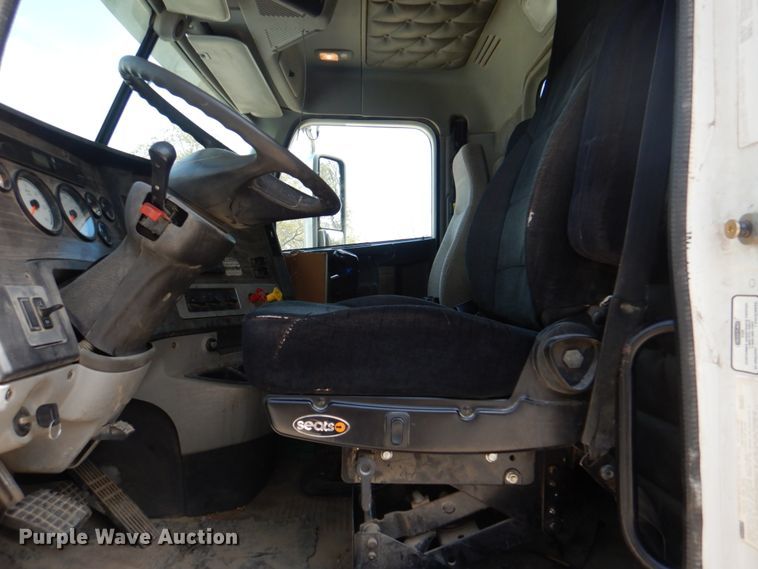 image for item IQ9287 2012 Freightliner Coronado SD  dump truck