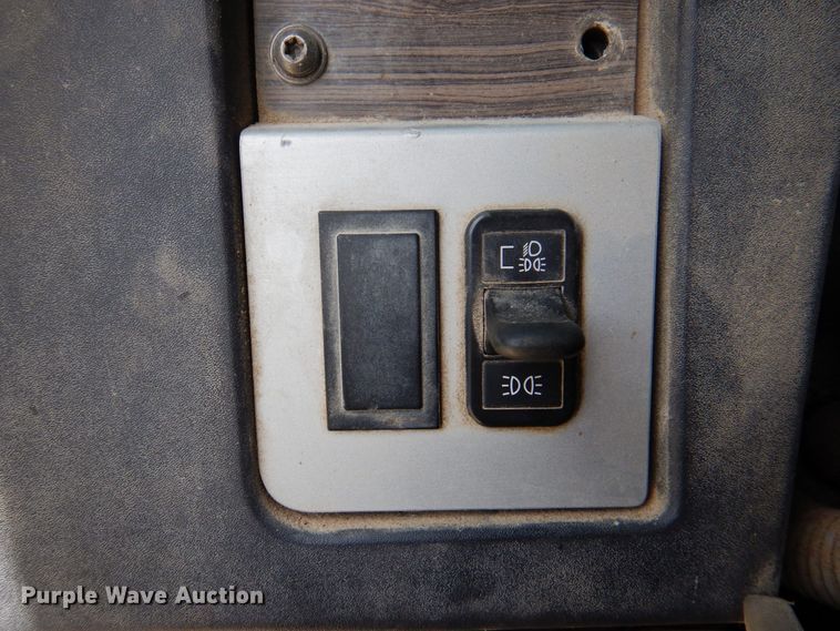 image for item IQ9287 2012 Freightliner Coronado SD  dump truck