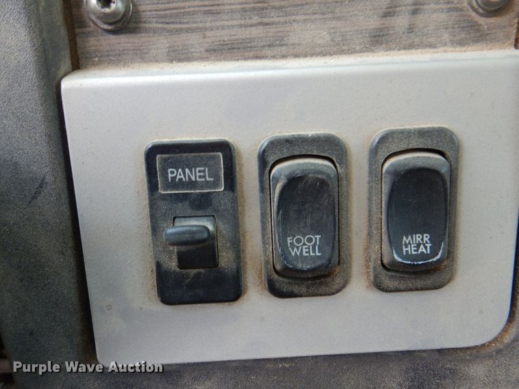 image for item IQ9287 2012 Freightliner Coronado SD  dump truck