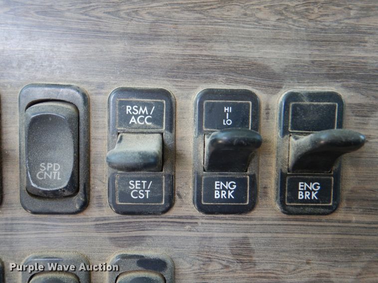 image for item IQ9287 2012 Freightliner Coronado SD  dump truck