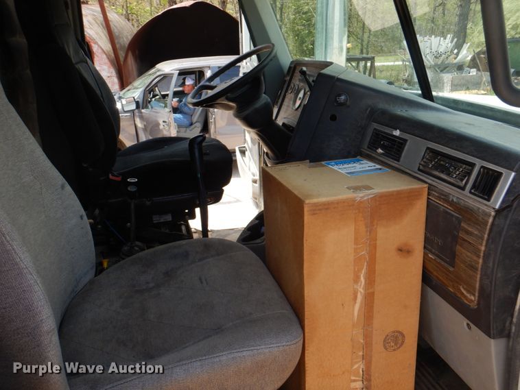 image for item IQ9287 2012 Freightliner Coronado SD  dump truck