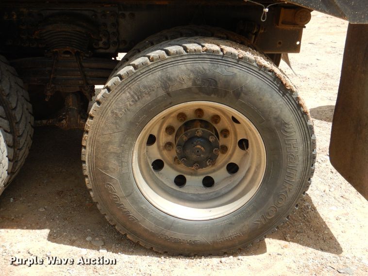 image for item IQ9287 2012 Freightliner Coronado SD  dump truck