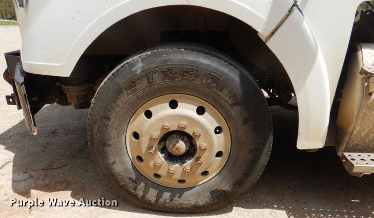 image for item IQ9287 2012 Freightliner Coronado SD  dump truck