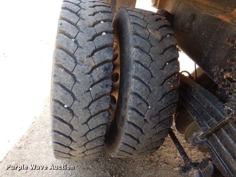 image for item IQ9287 2012 Freightliner Coronado SD  dump truck