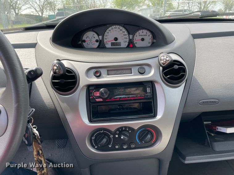 image for item IR9781 2004 Saturn Ion