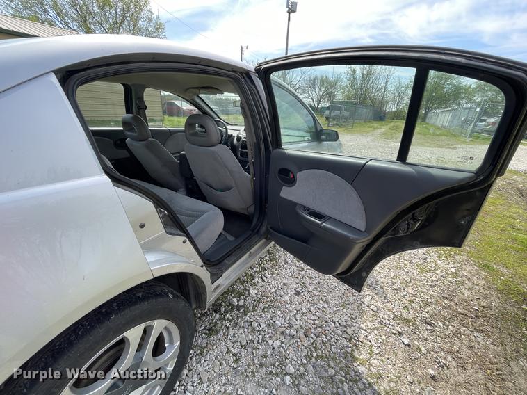 image for item IR9781 2004 Saturn Ion