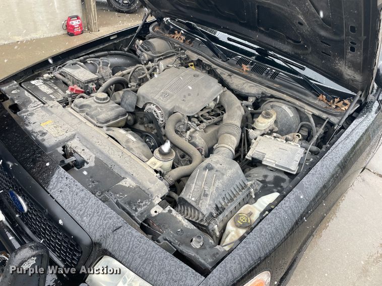 image for item IR9865 2010 Ford Crown Victoria Police Interceptor