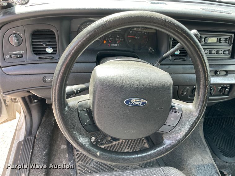 image for item IR9987 2011 Ford Crown Victoria Police Interceptor