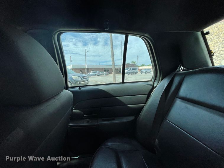 image for item IR9987 2011 Ford Crown Victoria Police Interceptor