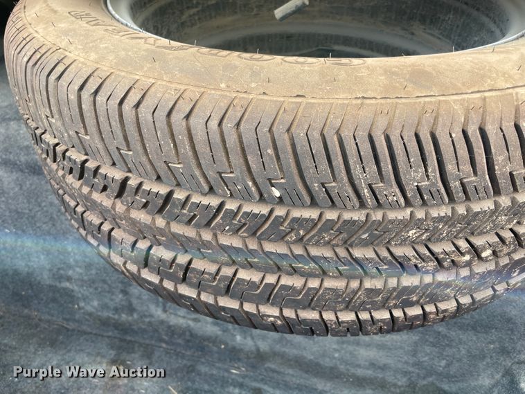 image for item IR9987 2011 Ford Crown Victoria Police Interceptor