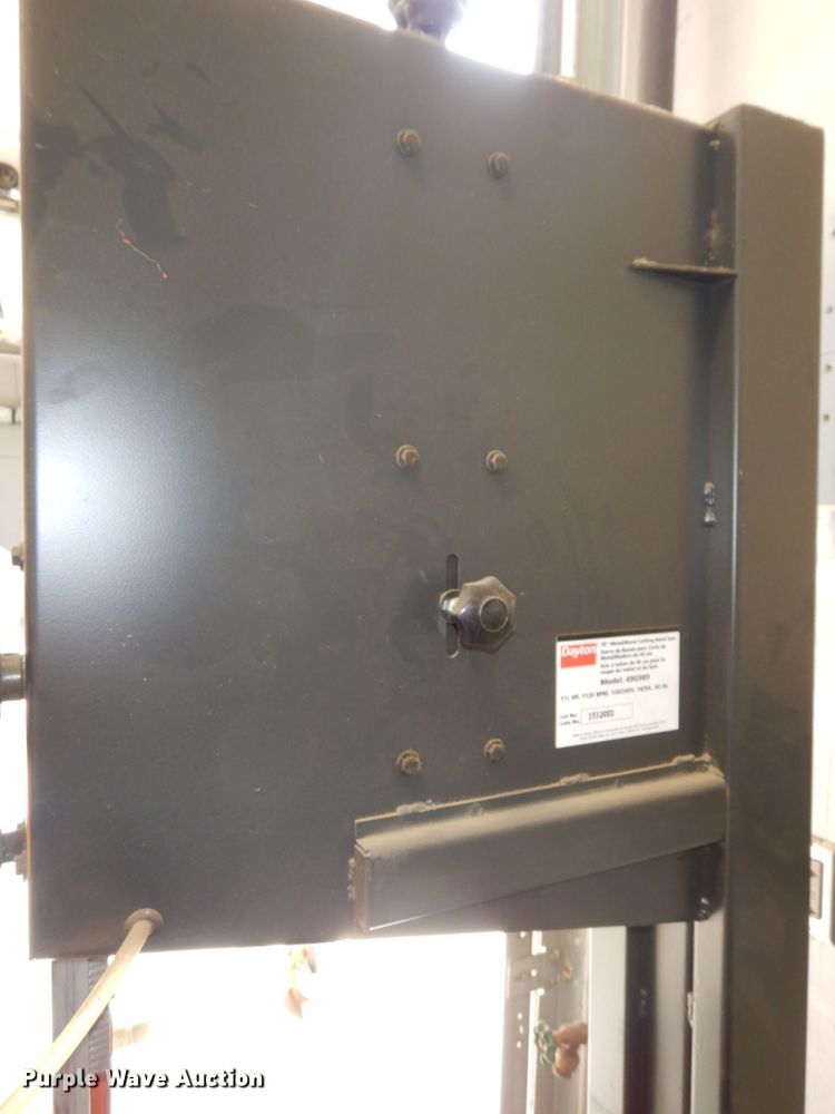 image for item IS9634 Dayton 49G989 band saw
