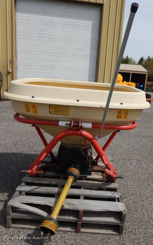 image for item IS9642 2004 Vicon PS403 spreader