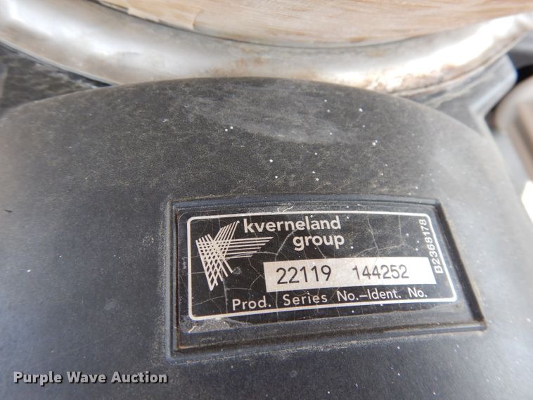 image for item IS9642 2004 Vicon PS403 spreader