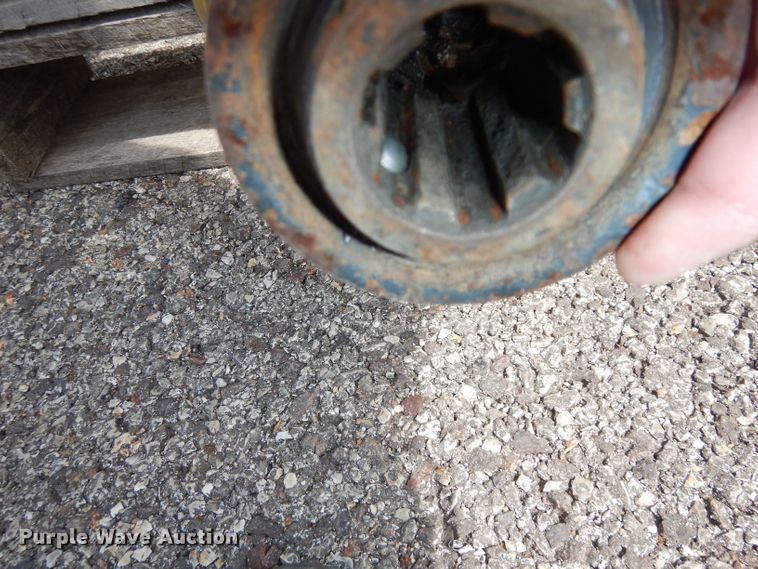 image for item IS9642 2004 Vicon PS403 spreader