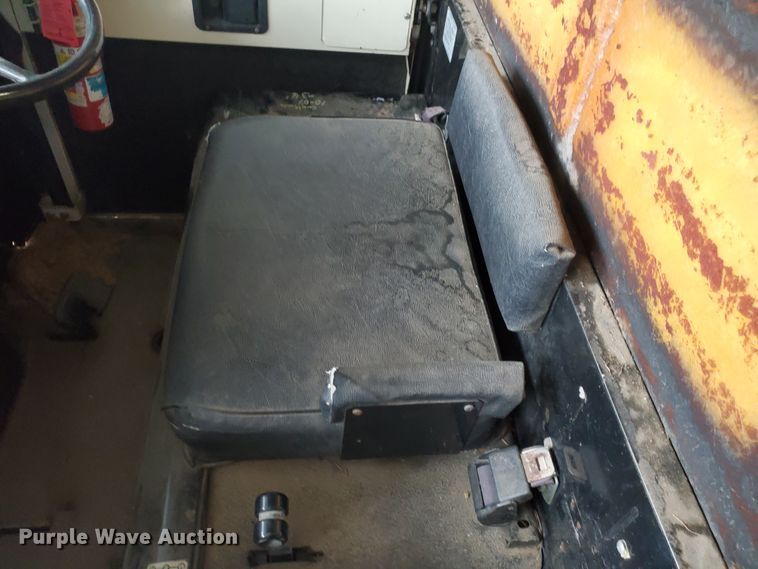image for item IT9759 1991 Cushman  utility cart
