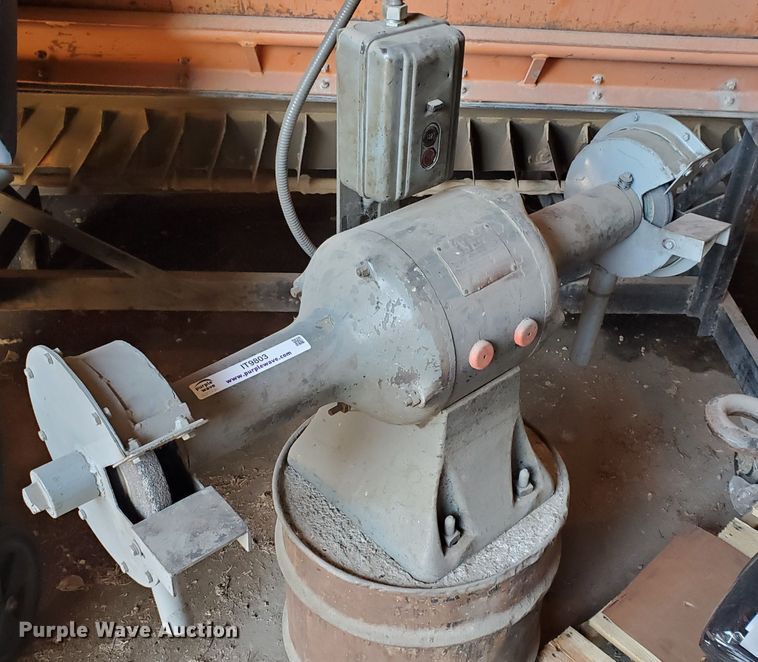 image for item IT9803 Grinder