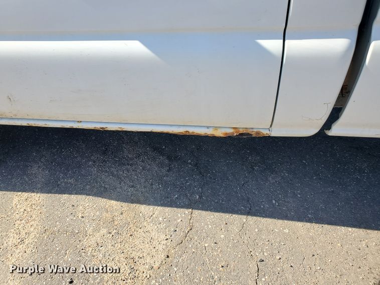 image for item IT9809 2000 Chevrolet Silverado 1500  pickup truck