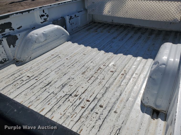 image for item IT9809 2000 Chevrolet Silverado 1500  pickup truck