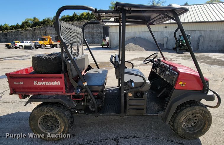 image for item IV9018 2007 Kawasaki Mule 3010  utility vehicle