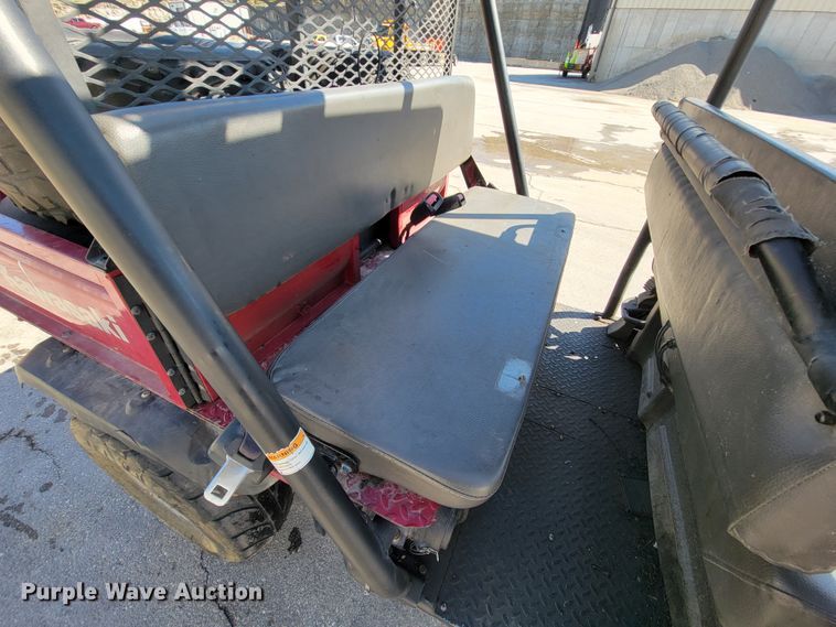 image for item IV9018 2007 Kawasaki Mule 3010  utility vehicle