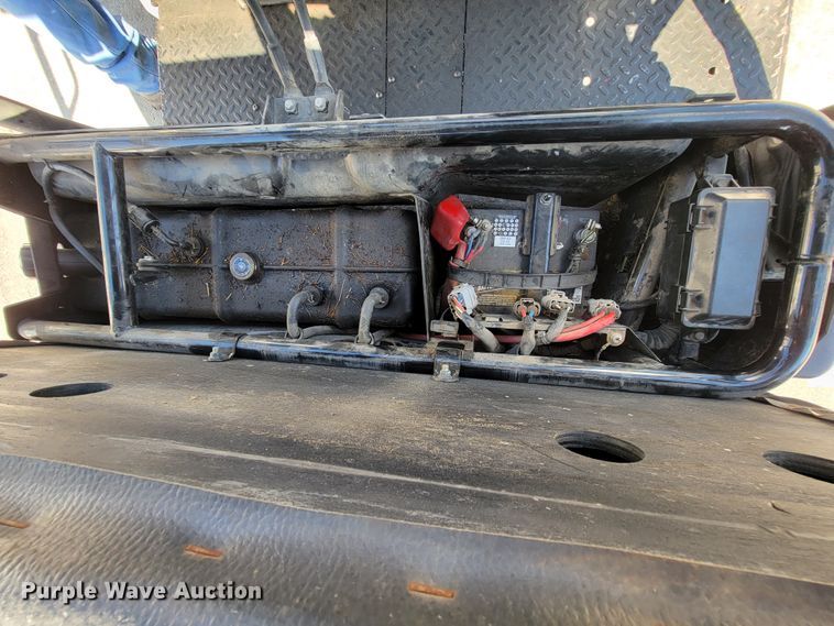 image for item IV9018 2007 Kawasaki Mule 3010  utility vehicle