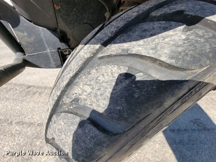 image for item IV9018 2007 Kawasaki Mule 3010  utility vehicle