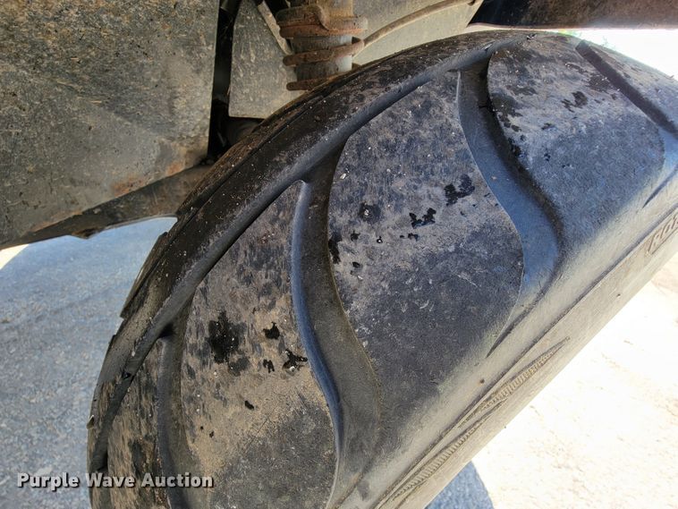 image for item IV9018 2007 Kawasaki Mule 3010  utility vehicle