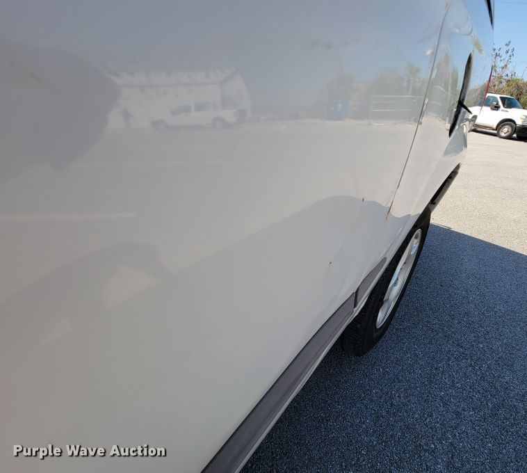 image for item IV9019 2002 Dodge Grand Caravan  van