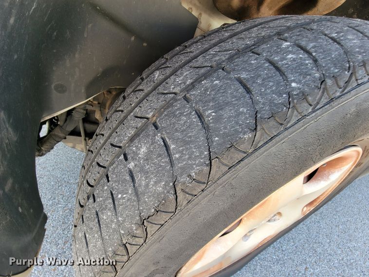 image for item IV9019 2002 Dodge Grand Caravan  van