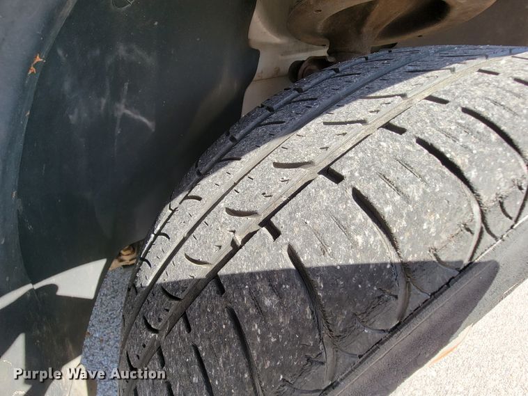 image for item IV9019 2002 Dodge Grand Caravan  van