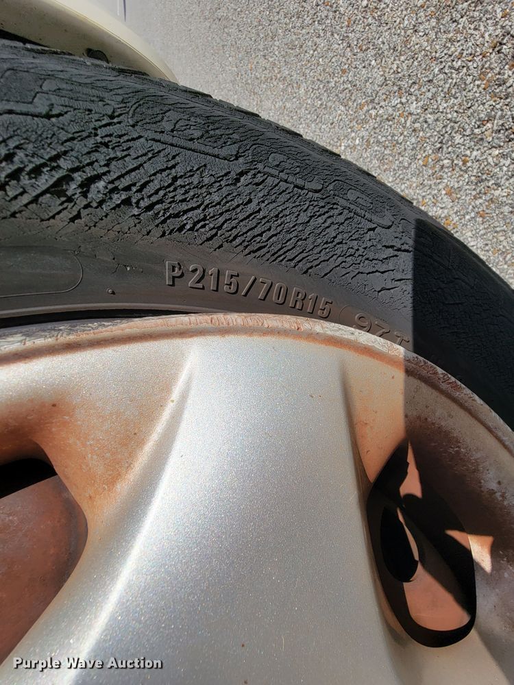 image for item IV9019 2002 Dodge Grand Caravan  van