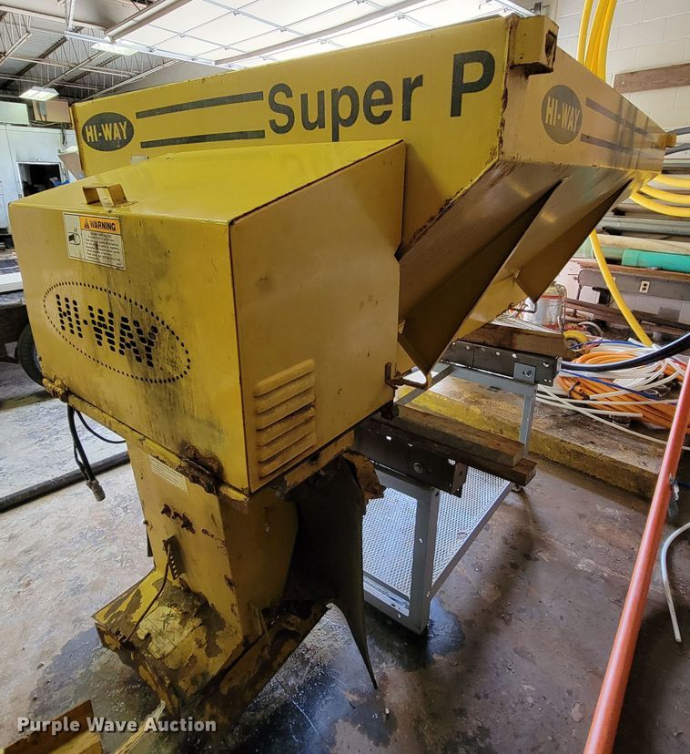 image for item IV9032 HiWay Super P-9  salt spreader