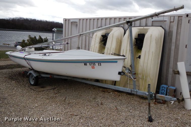 image for item IX9401 1996 Catalina CP-16.5  sail boat