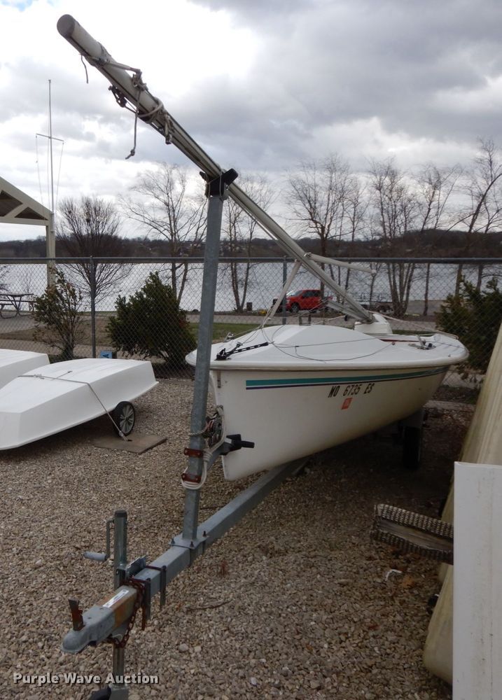 image for item IX9401 1996 Catalina CP-16.5  sail boat