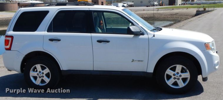 image for item IX9486 2011 Ford Escape Hybrid  SUV