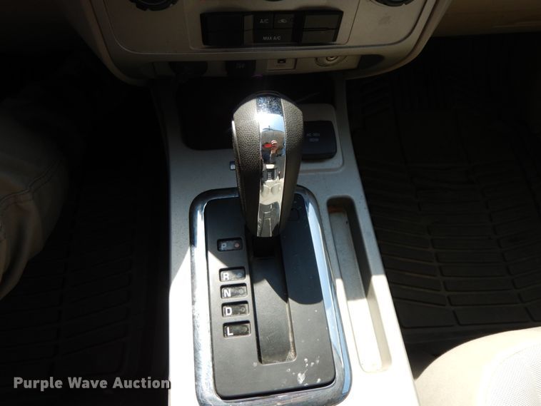 image for item IX9486 2011 Ford Escape Hybrid  SUV