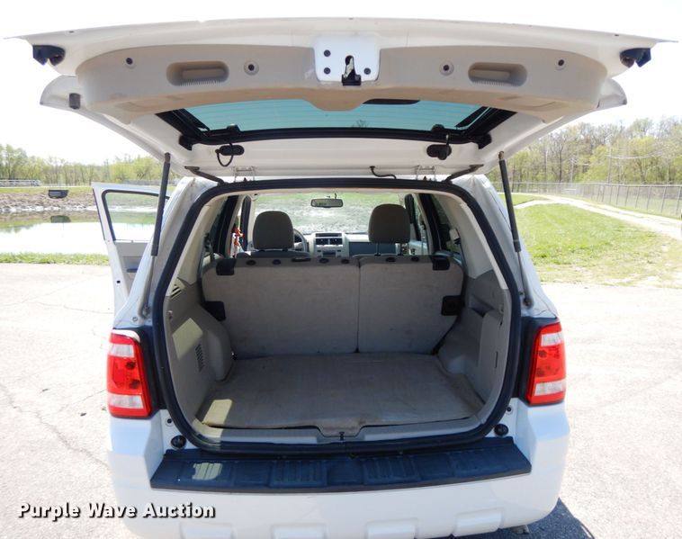 image for item IX9486 2011 Ford Escape Hybrid  SUV