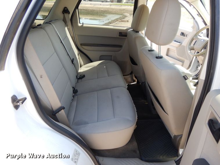 image for item IX9486 2011 Ford Escape Hybrid  SUV