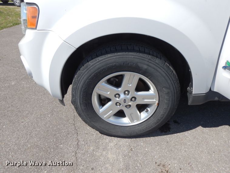 image for item IX9486 2011 Ford Escape Hybrid  SUV