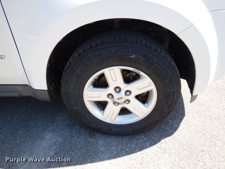 image for item IX9486 2011 Ford Escape Hybrid  SUV