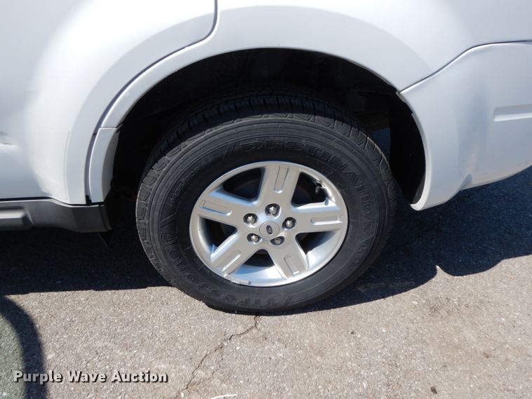 image for item IX9486 2011 Ford Escape Hybrid  SUV