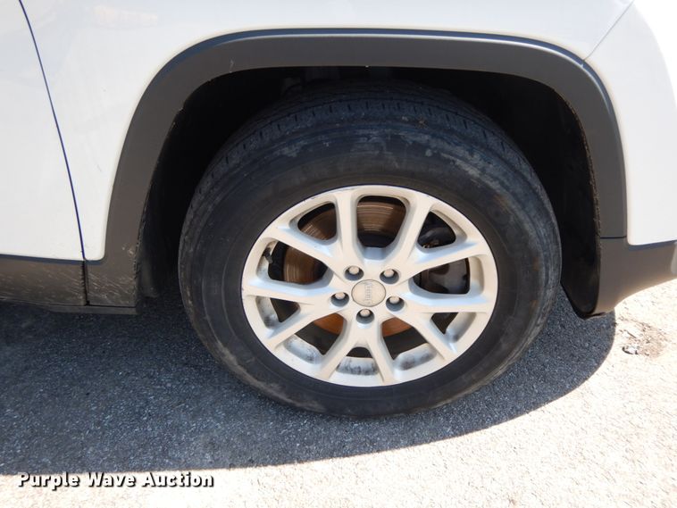 image for item IX9488 2015 Jeep Cherokee Latitude  SUV