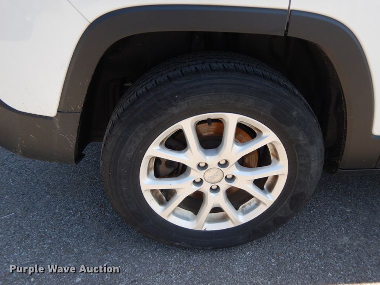 image for item IX9488 2015 Jeep Cherokee Latitude  SUV