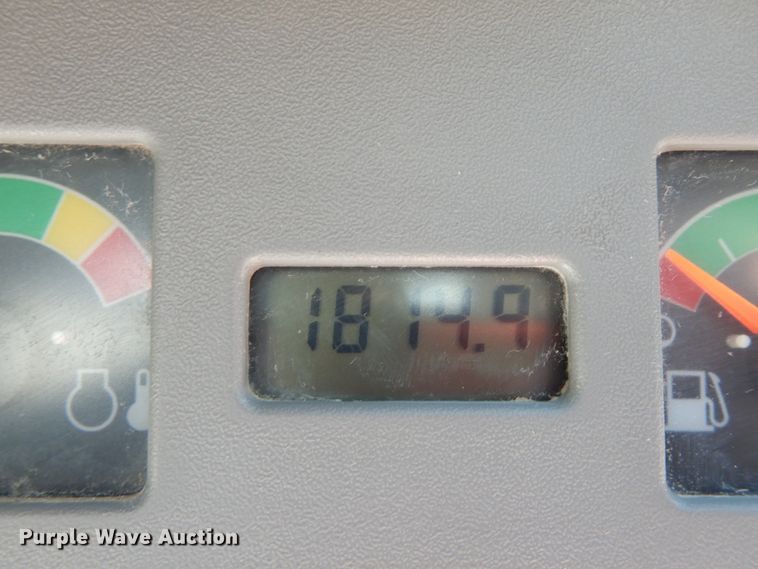 image for item IX9489 2008 Bobcat T250  tracked skid steer loader