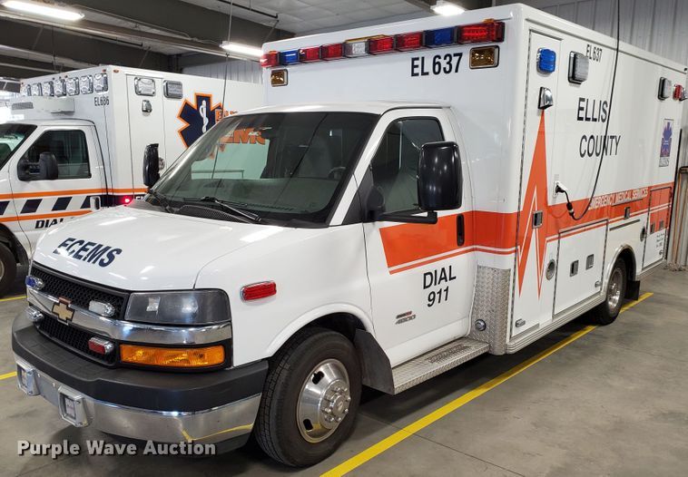 image for item IX9773 2011 Chevrolet Express 4500  ambulance