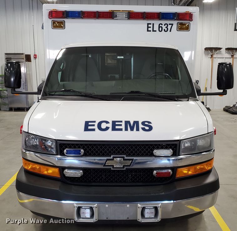 image for item IX9773 2011 Chevrolet Express 4500  ambulance